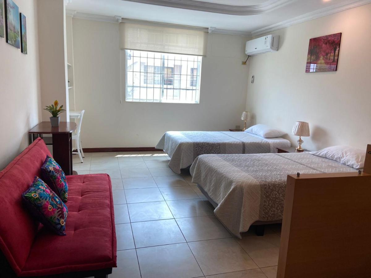 Doral Suite ¡Cerca Del Aeropuerto! 과야킬 외부 사진